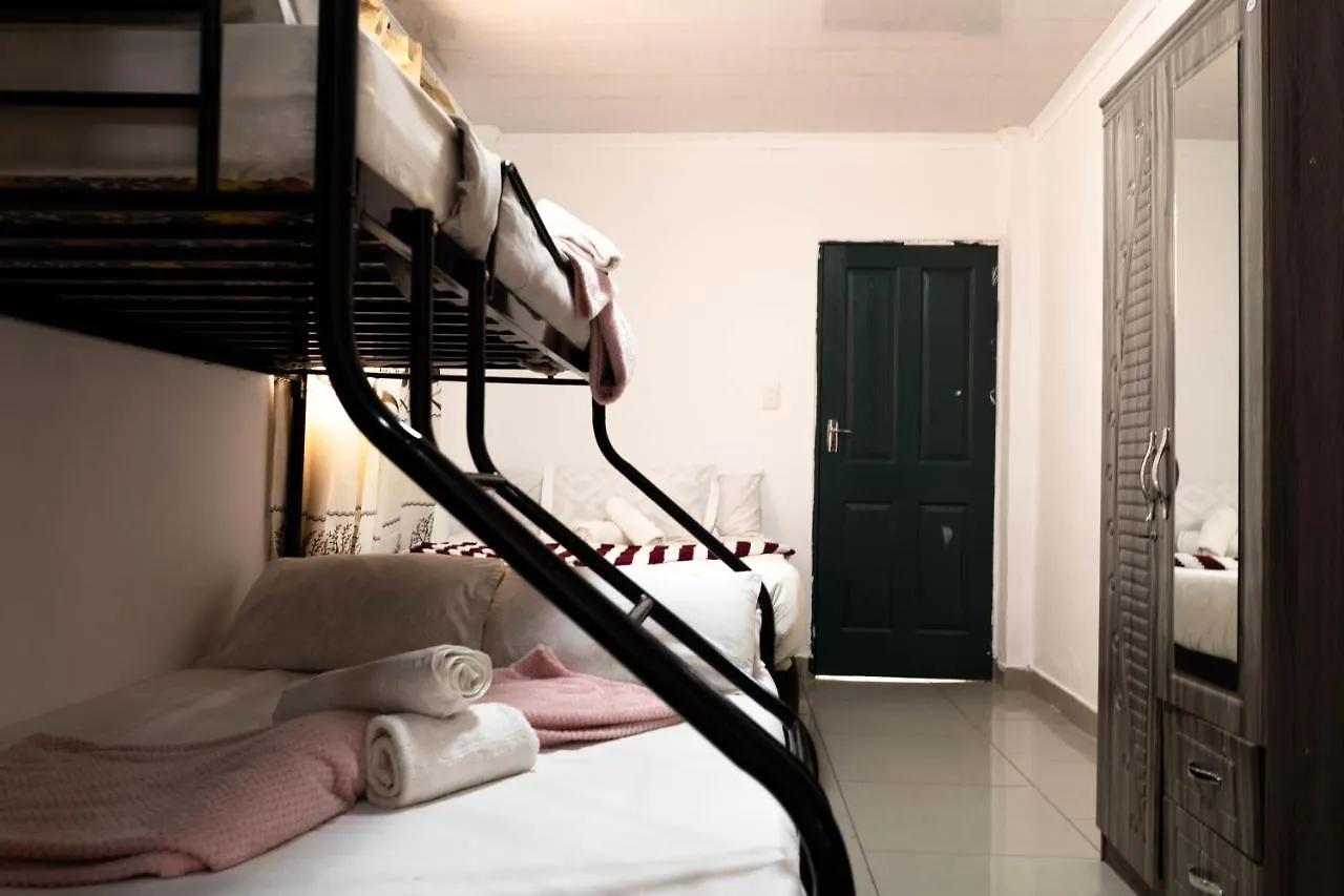 Albrine Lodge Bellville Πανσιόν