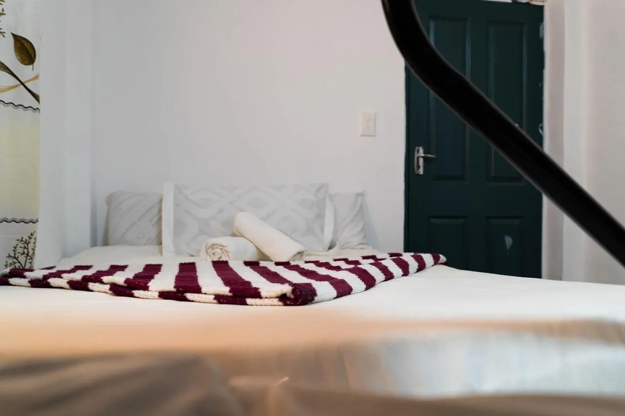 Albrine Lodge Bellville 3*,  Güney Afrika
