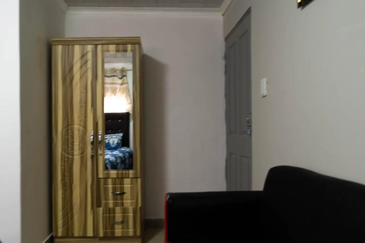 Albrine Lodge Bellville 3*,  Güney Afrika